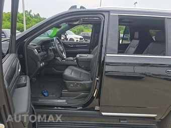 2024 GMC Yukon Denali 5SA - miniatura 3