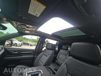 2024 GMC Yukon Denali 5SA - miniatura 8