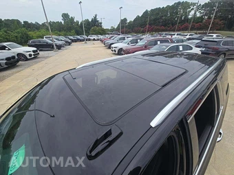 2024 GMC Yukon Denali 5SA - miniatura 9