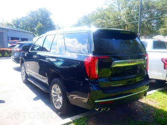 2024 GMC Yukon Denali 5SA - miniatura 13
