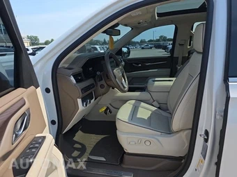 2024 GMC Yukon Denali 5SA - miniatura 13