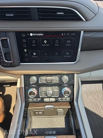 2024 GMC Yukon Denali 5SA - miniatura 25