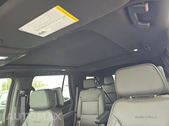 2024 GMC Yukon Denali 5SA - miniatura 11
