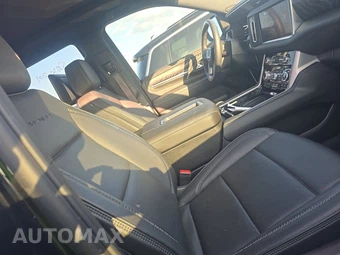 2024 GMC Yukon Denali 5SA - miniatura 8