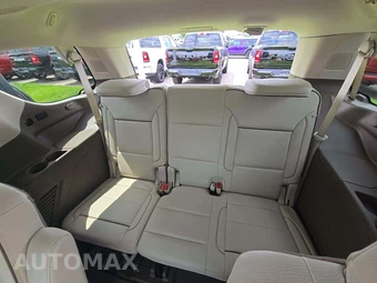 2024 GMC Yukon Denali 5SA - miniatura 14