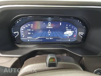 2024 GMC Yukon Denali 5SA - miniatura 12