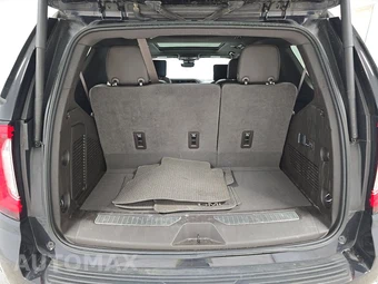 2024 GMC Yukon Denali 5SA - miniatura 17