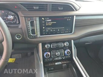 2024 GMC Yukon Denali 5SA - miniatura 11