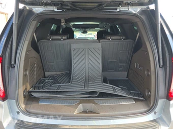2024 GMC Yukon Denali 5SA - miniatura 17