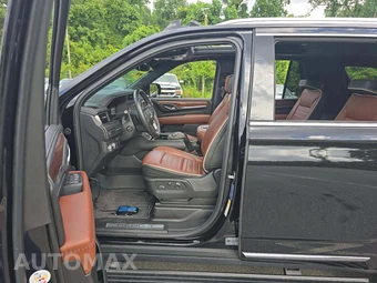 2024 GMC Yukon Denali Ultimate 5SB - miniatura 3