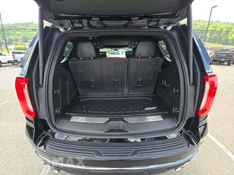 2024 GMC Yukon Denali Ultimate 5SB - miniatura 12