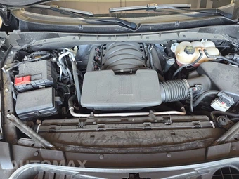 2024 GMC Yukon Denali Ultimate 5SB - miniatura 16