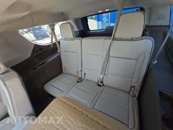 2024 GMC Yukon Denali XL - miniatura 14