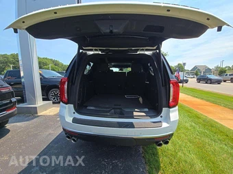 2024 GMC Yukon Denali XL - miniatura 15
