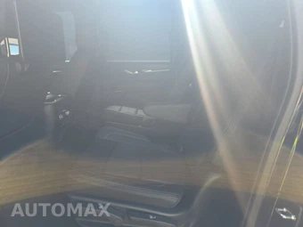 2024 GMC Yukon Denali XL 5SA - miniatura 13