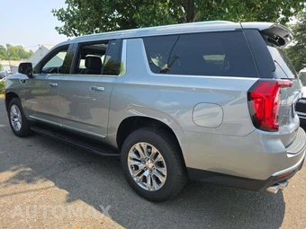 2024 GMC Yukon Denali XL 5SA - miniatura 2