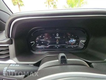 2024 GMC Yukon Denali XL 5SA - miniatura 9