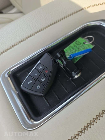 2024 GMC Yukon Denali XL 5SA - miniatura 5