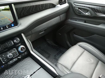 2024 GMC Yukon Denali XL 5SA - miniatura 19