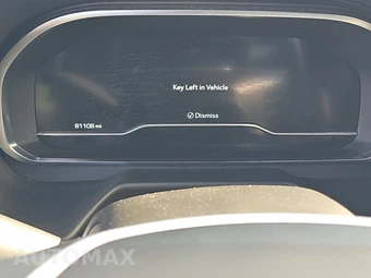 2024 GMC Yukon SLT 4SA - miniatura 12