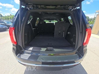 2024 GMC Yukon SLT 4SA - miniatura 12