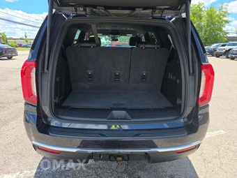 2024 GMC Yukon SLT 4SA - miniatura 12