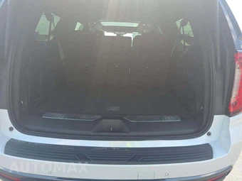 2024 GMC Yukon XL AT4 4SB - miniatura 12