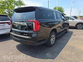 2024 GMC Yukon XL SLE - miniatura 3