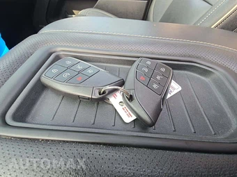 2024 GMC Yukon XL SLT - miniatura 8
