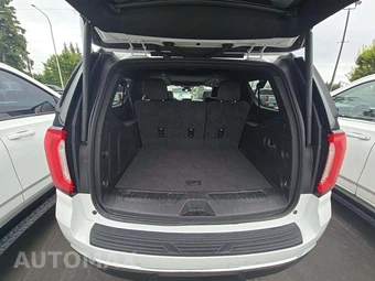 2024 GMC Yukon XL SLT - miniatura 12