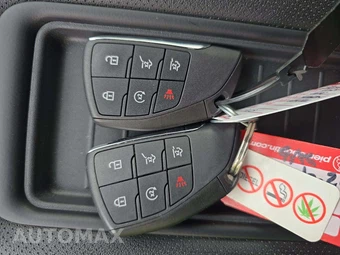 2024 GMC Yukon XL SLT - miniatura 5