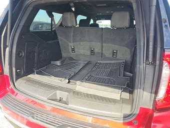 2024 GMC Yukon XL SLT 4SA - miniatura 17