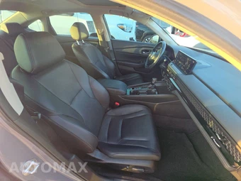 2024 Honda Accord Hybrid EX-L - miniatura 8