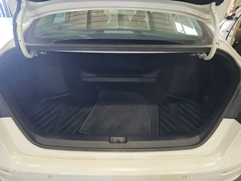 2024 Honda Accord Hybrid Touring - miniatura 16