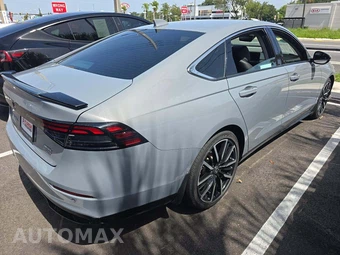 2024 Honda Accord Hybrid Touring - miniatura 3