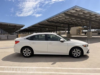 2024 Honda Civic Sedan LX - miniatura 5