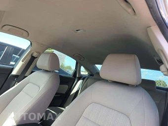 2024 Honda Civic Sedan LX - miniatura 11