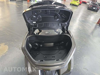 2024 Honda Gold Wing Tour Automatic DCT - miniatura 16