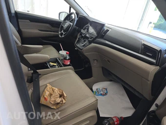 2024 Honda Odyssey Elite 118.1" WB - miniatura 8