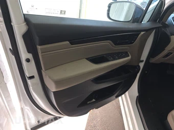 2024 Honda Odyssey Elite 118.1" WB - miniatura 9