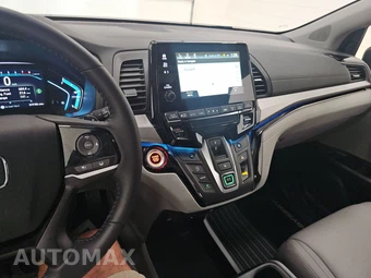 2024 Honda Odyssey Touring 118.1" WB - miniatura 11