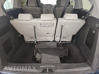 2024 Honda Odyssey Touring 118.1" WB - miniatura 17