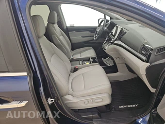 2024 Honda Odyssey Touring 118.1" WB - miniatura 8