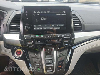 2024 Honda Odyssey Touring 118.1" WB - miniatura 10