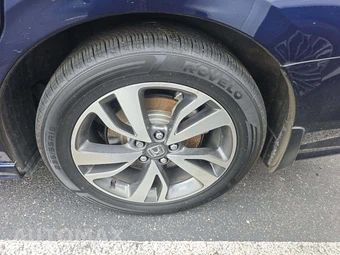 2024 Honda Odyssey Touring 118.1" WB - miniatura 24