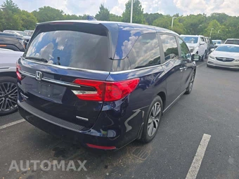 2024 Honda Odyssey Touring 118.1" WB - miniatura 3