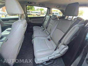 2024 Honda Odyssey Touring 118.1" WB - miniatura 10