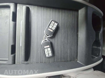 2024 Honda Odyssey Touring 118.1" WB - miniatura 5