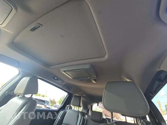2024 Honda Odyssey Touring 118.1" WB - miniatura 8