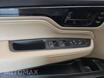 2024 Honda Odyssey Touring 118.1" WB - miniatura 19